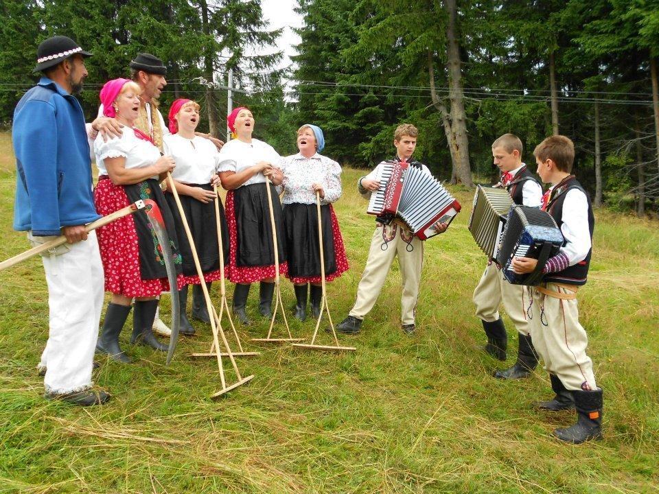 Koliba u Kuba a rekreačné domy Hrustin Exterior foto